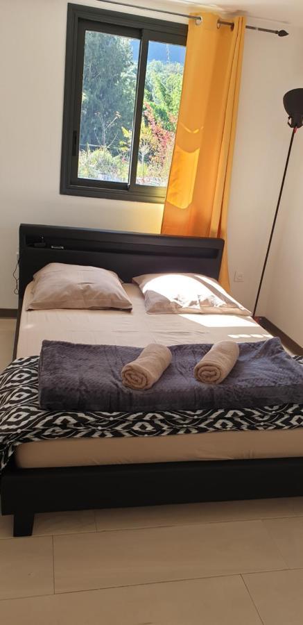 Villa La caz' à Chisy à Cilaos Extérieur photo